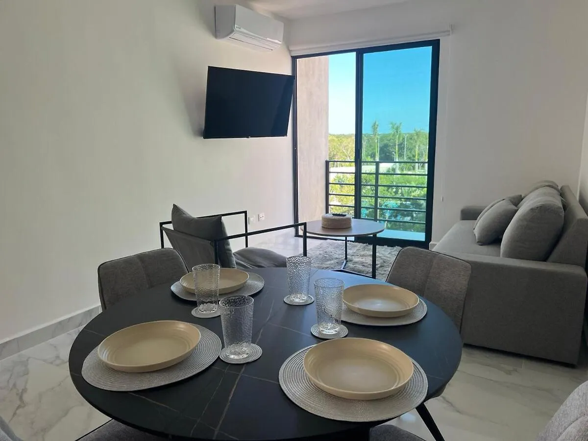 Papu - Chic Condo, View, Pool, Soccer Court Cancún Apartament