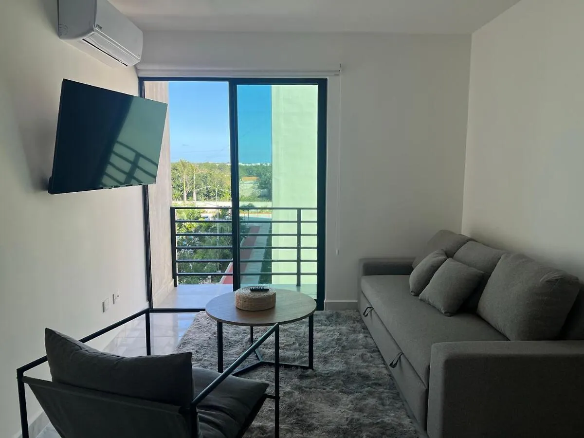 Papu - Chic Condo, View, Pool, Soccer Court Cancún
